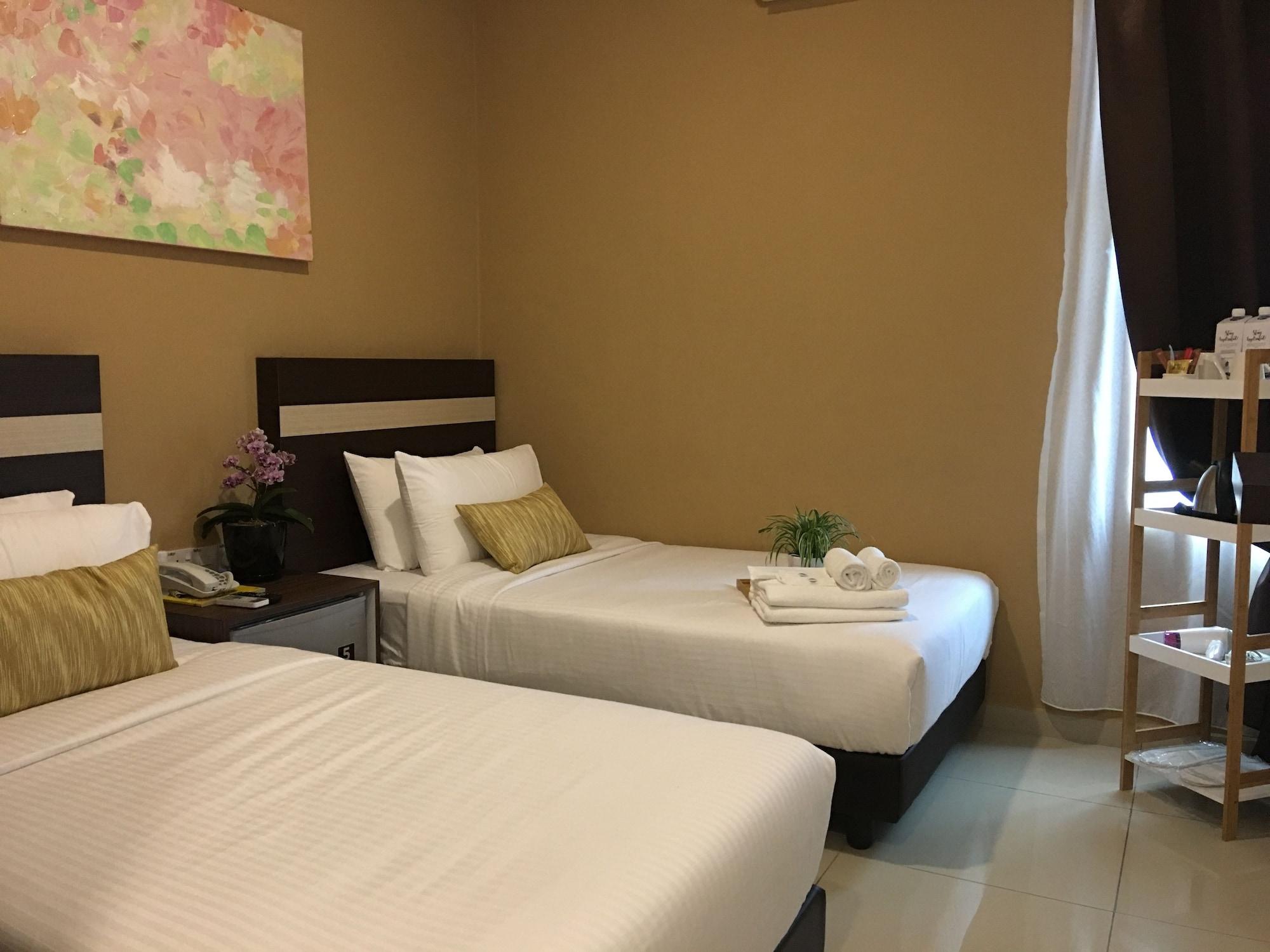 Chemara Boutique Hotel Miri Buitenkant foto