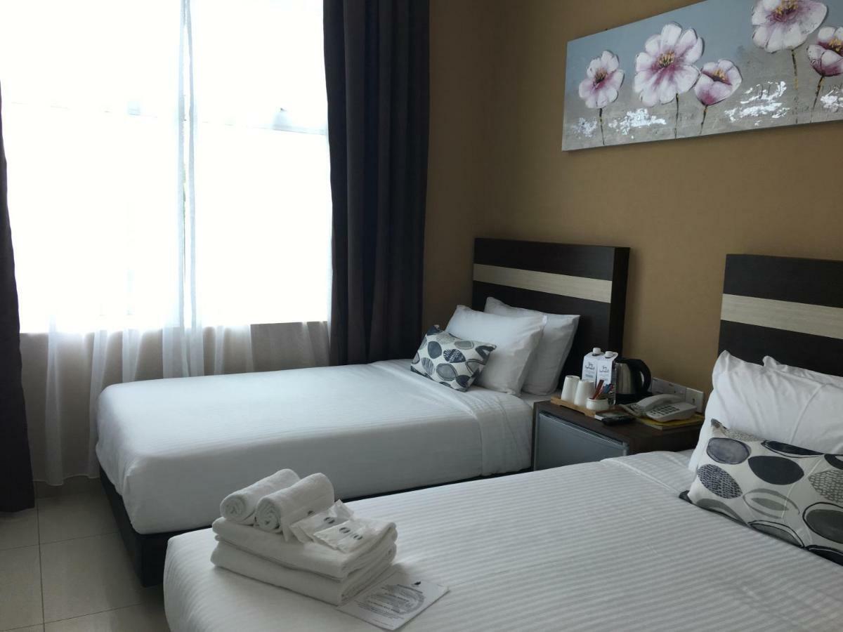 Chemara Boutique Hotel Miri Buitenkant foto